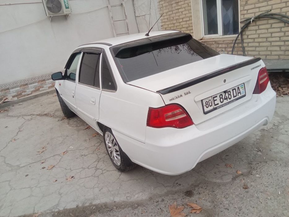 Nexia 2 DONC 2009 lyuks sotiladi tez va arzon