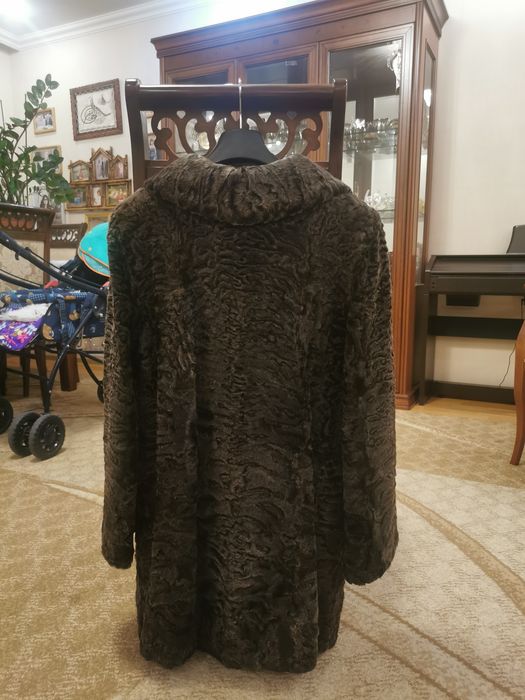 Шуба из натурального каракуля