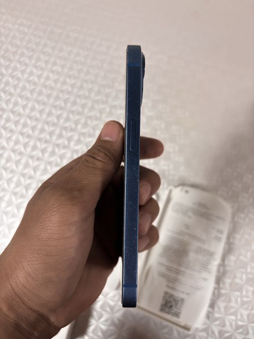 Айфон 13 хорошим состаяние