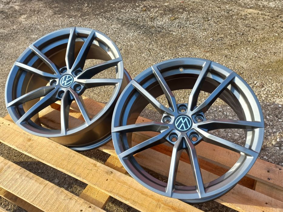 17"Vw Poteria Gunmetal 7.5j et40 Golf Passat Tiguan Touran Caddy Seat Škoda Чисто Нови