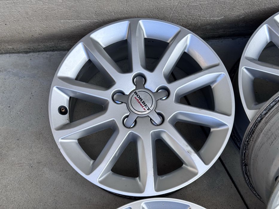 4бр ал Audi A4(B8) 16цола оригинали