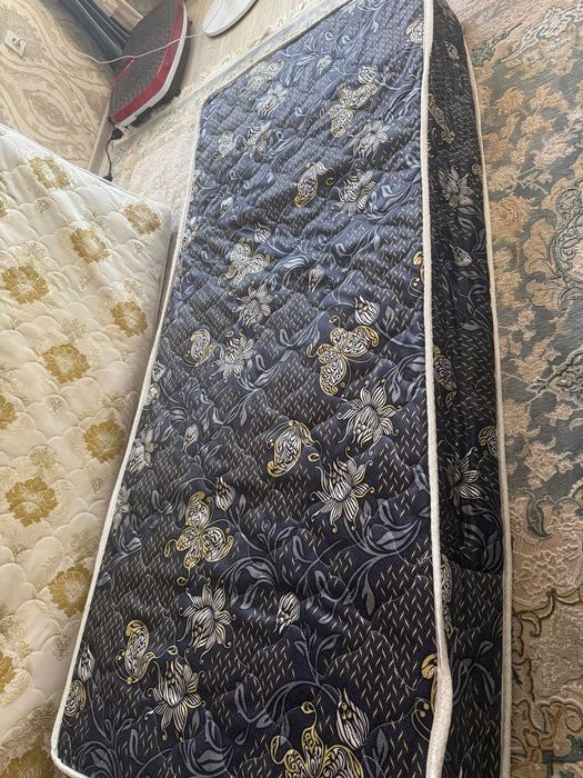 Matraslar sotiladi, 3 xil varianti bor