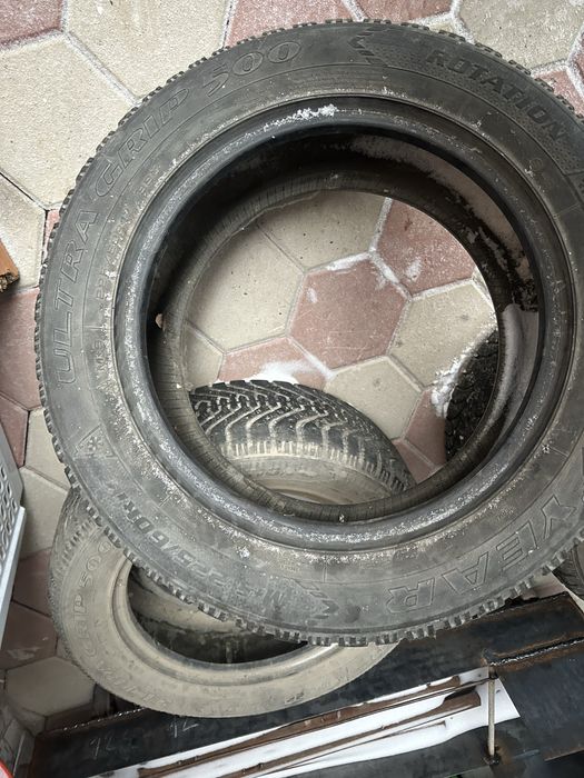 Продам зимний шина