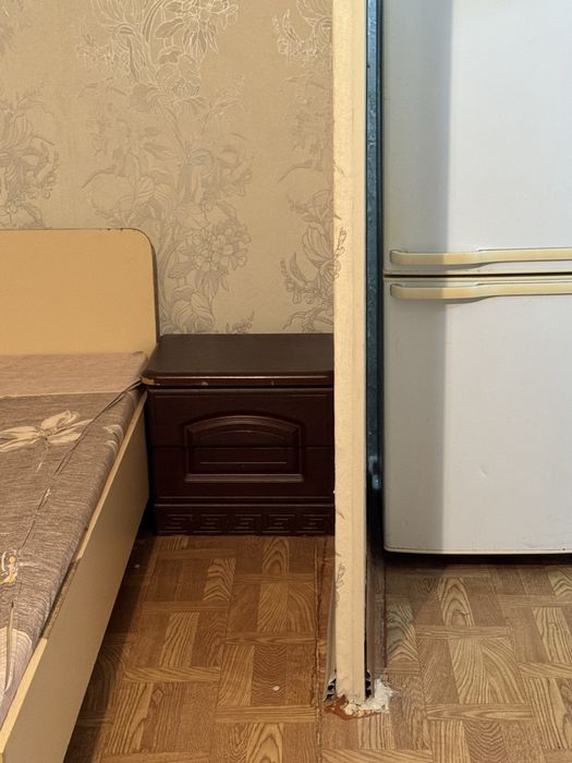 Туалетный столик тумбой