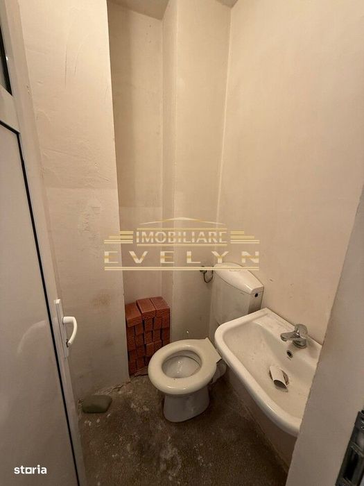 De vanzare apartament 3 camere-bloc tip vila !!