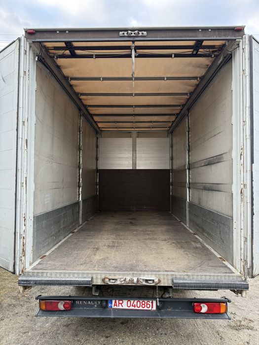 Bena cu prelata pe perdea si tavan decopertabil