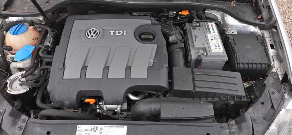 Продавам VW Golf VI 1.6TDI CAY 5ск. На части