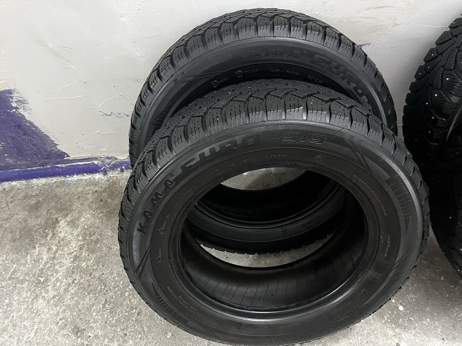 Продам комплект зимней резины R15