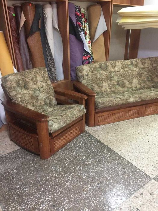 Мягкий уголок (диван и кресло)