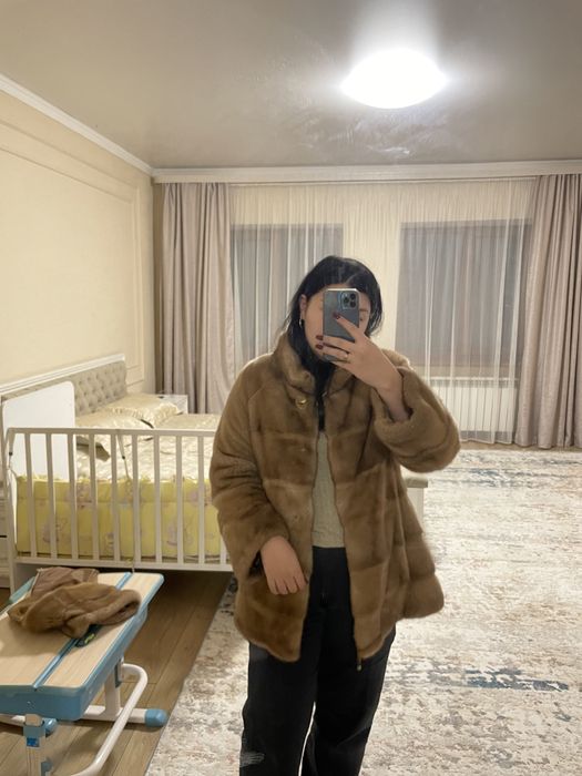 Продам норковую шубу