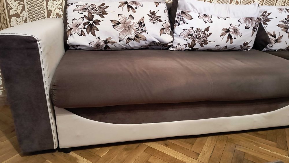 Продажба на ъглов диван