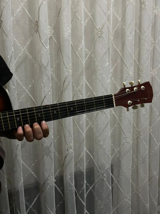 Акустическая гитара Ямаха