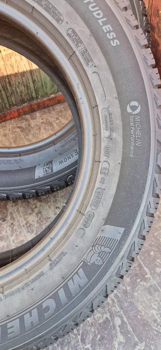 2 Anvelope Michelin 215 65 R17 M+S . Dot 2022