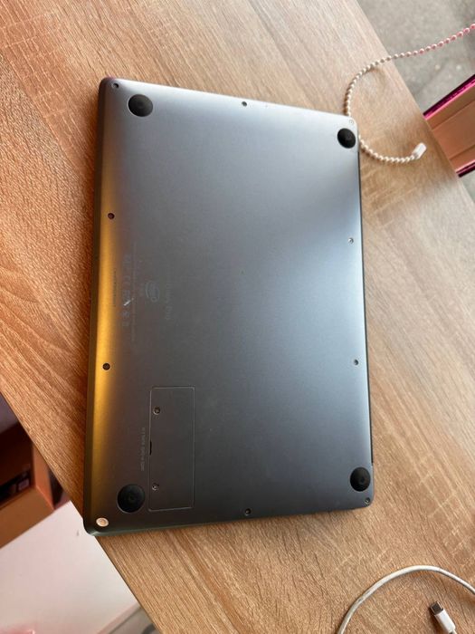 Продается ноутбук Chuwi HeroBook Pro