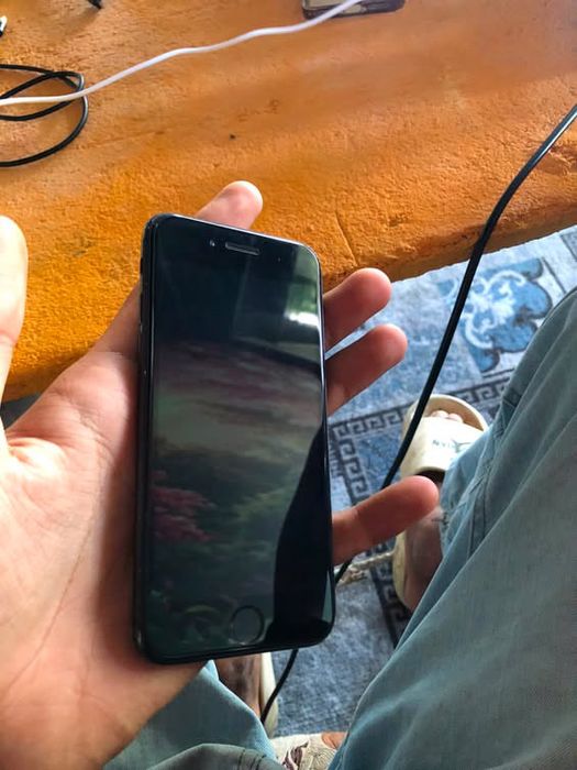 Iphone se 128 talik