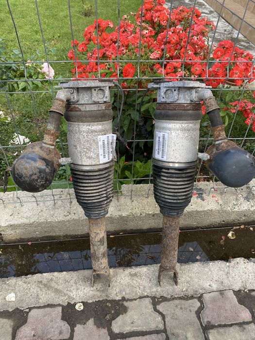 Perna aer stanga spate Audi A8D3 2003-2010 4E0616001E