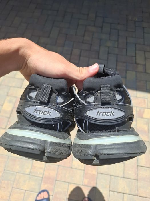 Balenciaga track