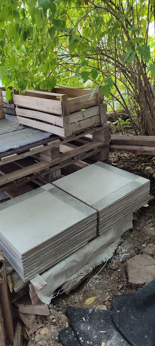 Продам кафель б/у остатки