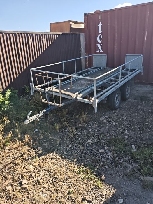 Продам прицеп — стоит на учёте