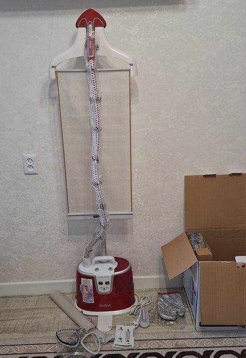 Вертикальный отпариватель Tefal IS8300