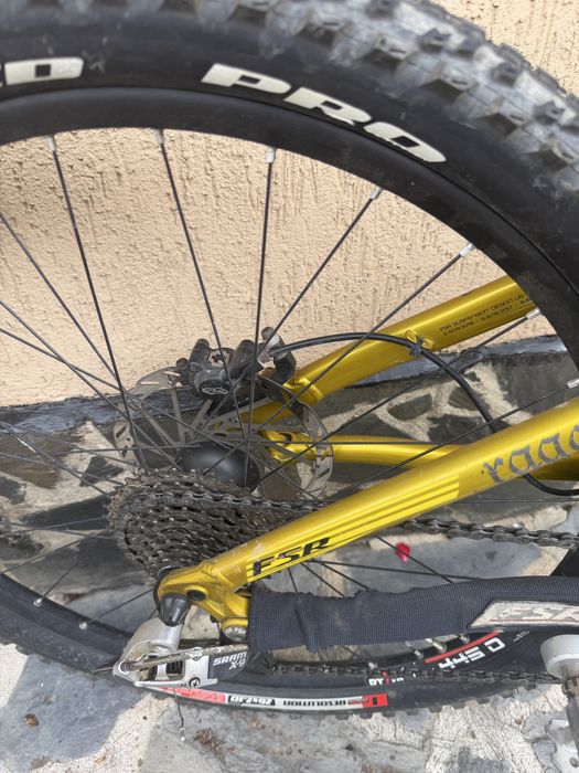 Bicicletă Specialized Full Suspension Marimea M / 26”