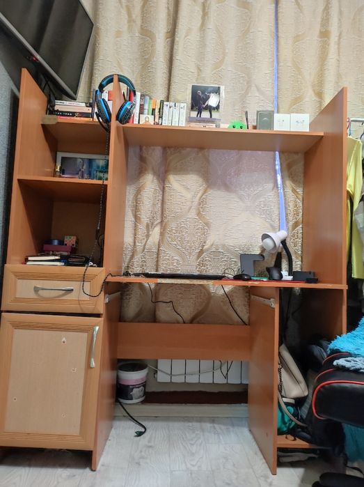 Стол компьютерный