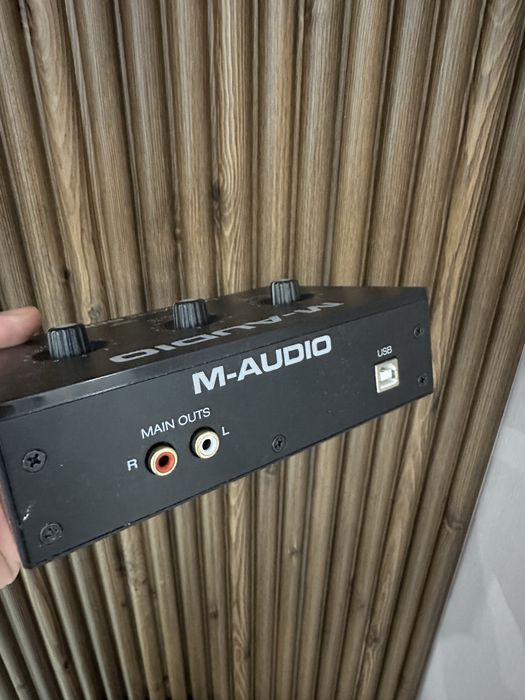 Звуковая карта (аудиоиниерфейс)