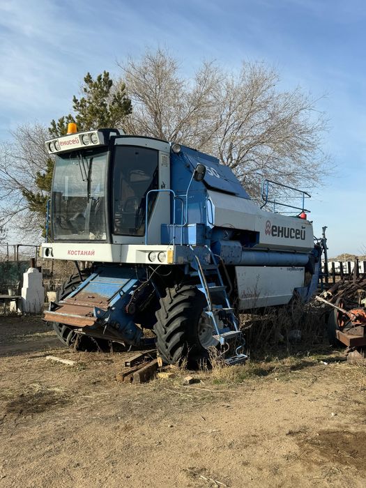 Продам Комбайн Енисей