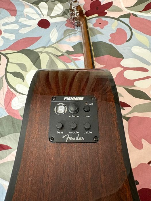 Chitara Electro-Acustica Fender
