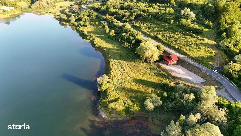 Teren unic de 5.000 m², chiar pe malul lacului Bezid