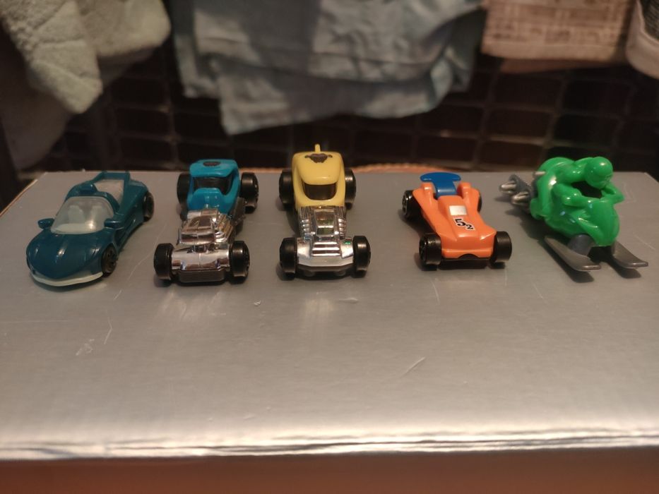 Игрушки из Киндера