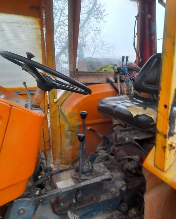 Tractor fiat+plug+freza