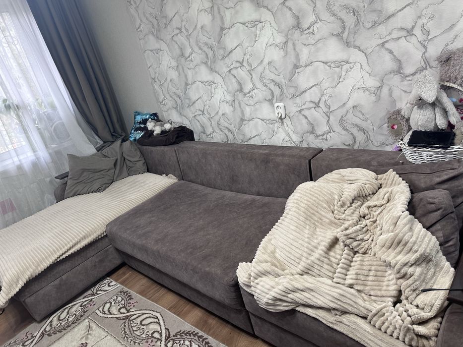 Продам угловлй диван