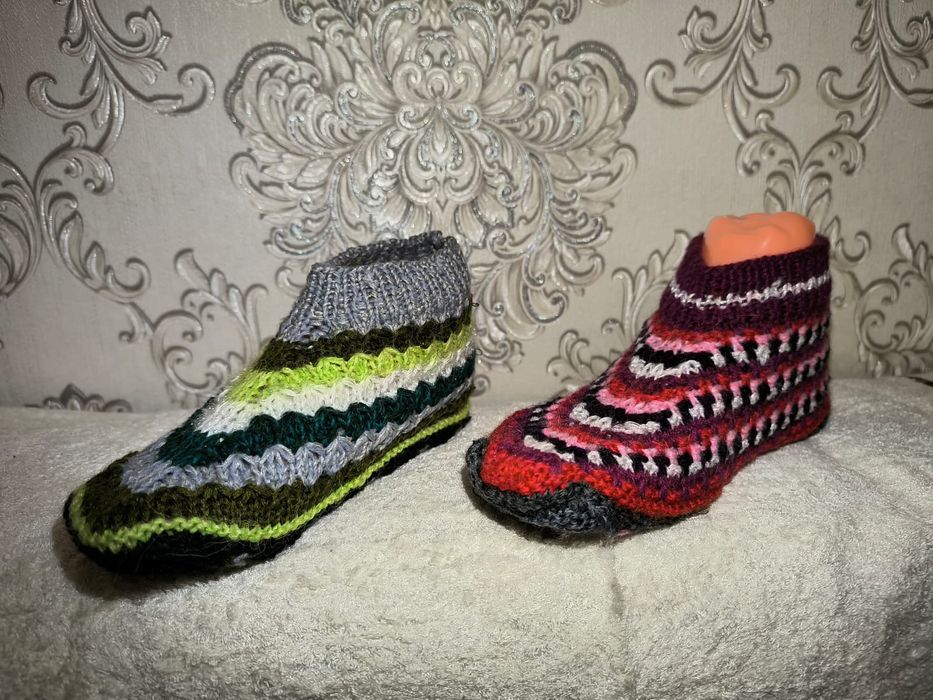 Продаю носки, следки, варежки