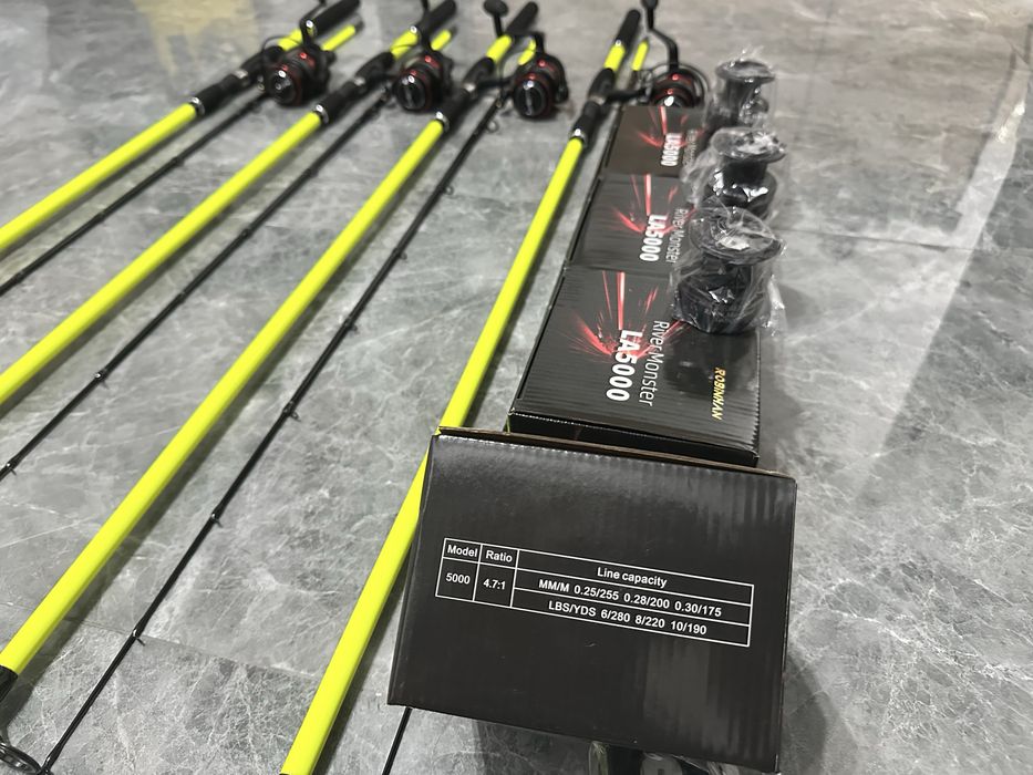 SET 4 Lansete Feeder BOLENTINO PLUS  + 4 Mulinete RIVER MONSTER LA5000