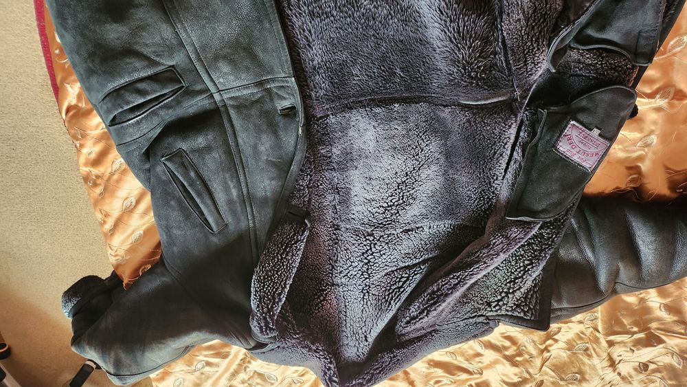 Продам дёшево натуральные дубленки