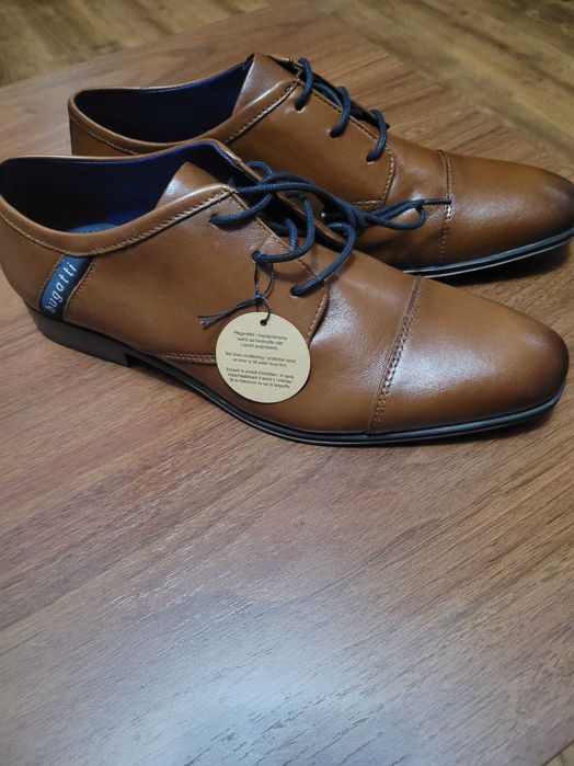 Pantofi  lux Bugatti numarul 41