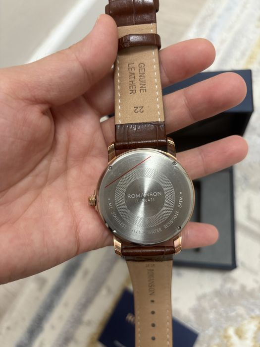 Продам часы оригинил новые от Romanson