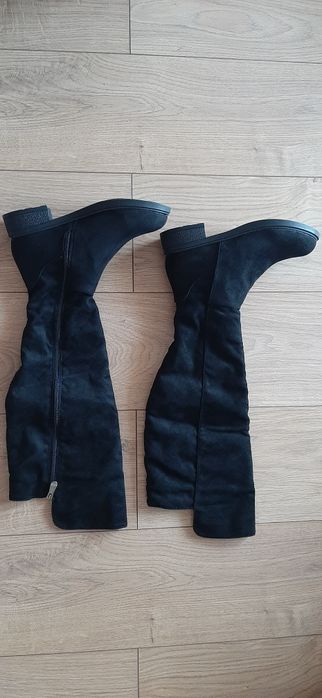 Cizme elegante peste genunchi