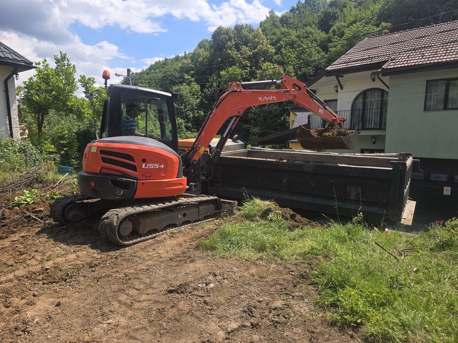 Excavator miniexcavator inchiriez