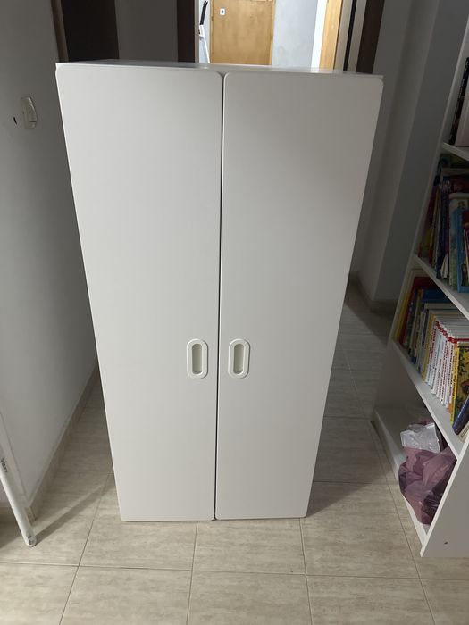 Бял детски гардероб / шкаф с кошници (тип IKEA SMÅSTAD)