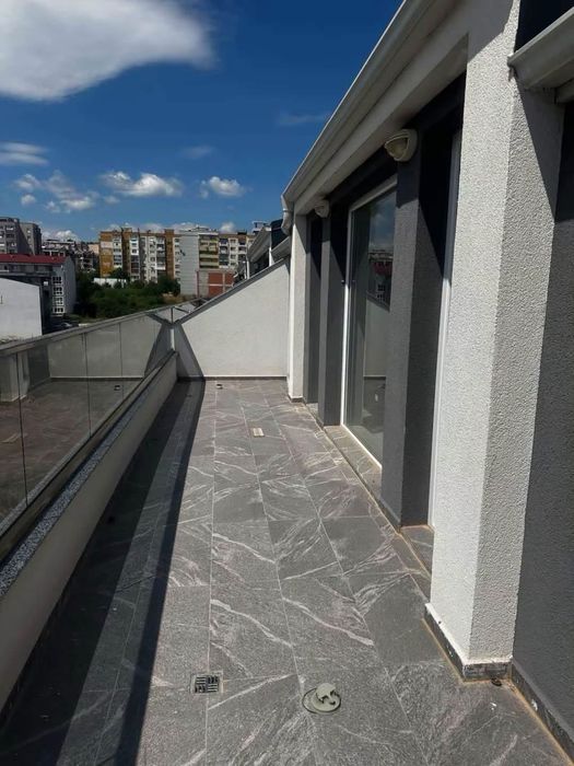 Тристаен апартамент