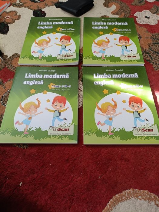 Vând lot 4 cărți mate Intuitex 4 cărți engleză uniscan și 4 cărți română intuitex