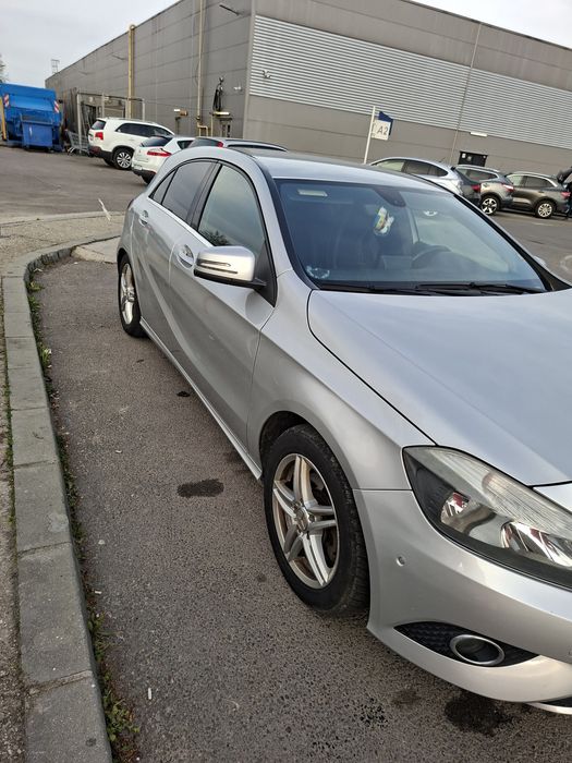 Vând Mercedes-Benz A 200