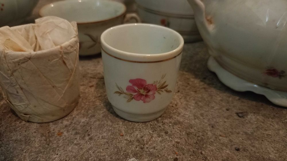 Порцеланов комплект