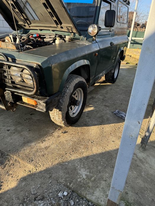 ARO 243 motor Peugeout