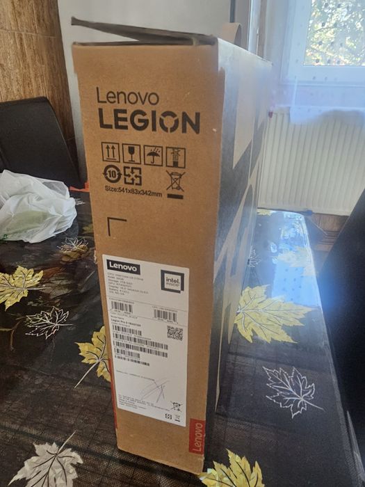 Vand laptop legion displai OLED 32gb rtx 5070 12gb  cumparat de nou din altex acum doua luni nefolosit pe jocuri pana acum an stare Foarte bun ca nou