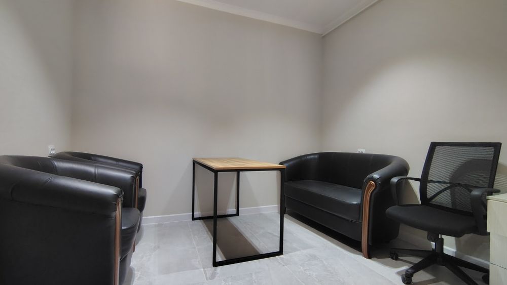 Сдам в аренду новый офис , Ю-А 18 в доль дор, есть подвал 2×6