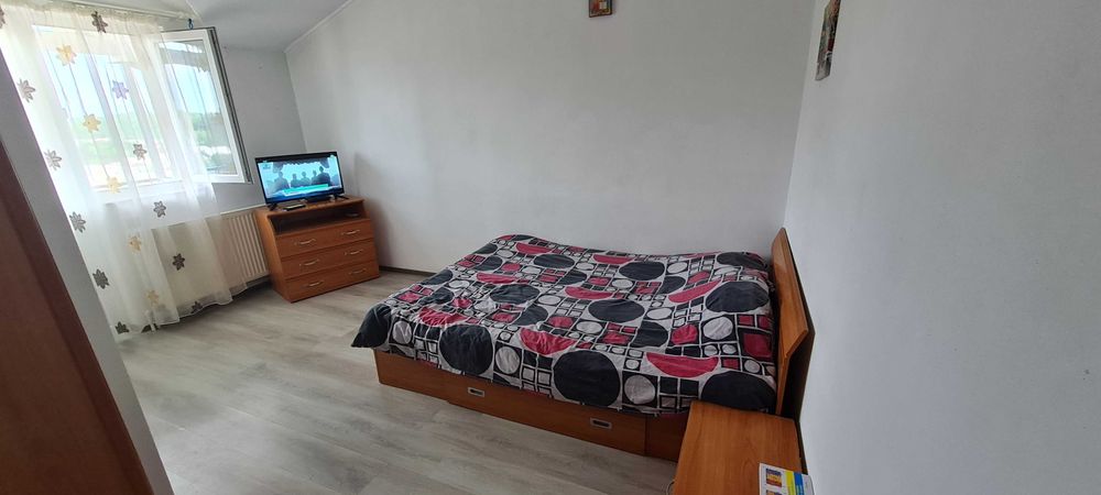 Inchiriez garsoniera confort 1, cu balcon si AC