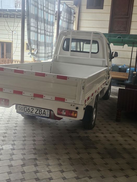 автомобил чанган